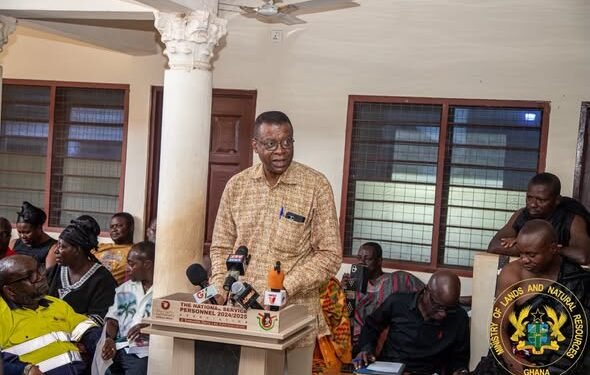 Perseus Mining donates GH¢6.864 million to Ayanfuri community for development projects