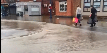 Ghanaian woman in UK compares public response to flooding, highlights calm reaction among residents