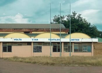 Mahama announces plans to revive Juapong’s Volta Star Textiles Factory