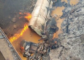 Accra-Kumasi highway blocked after multi-vehicle crash at Birimso bridge