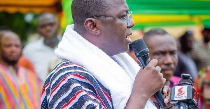 Amin Adam accompanies Akufo-Addo to Gbewaa Palace to mourn late Ya-Naa Abukari II