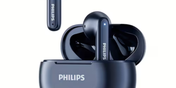 Police debunk viral flyer on AirPods, earphones use while driving