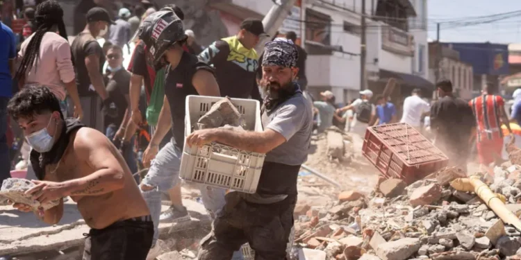 Colombia declares state of emergency after powerful 7.4-magnitude earthquake kills 132