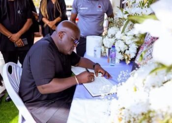 Chief of Staff leads government delegation to commiserate with Bampoe-Addo family
