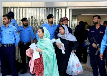 Door was locked at Pakistan hospital where fire killed 14 babies, witnesses say