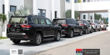 President Mahama presents Toyota Land Cruisers to retired CDS and former service commanders