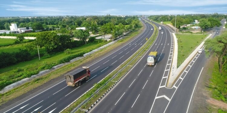 Mahama to oversee 175.6km right-of-way handover of Accra-Kumasi Expressway today