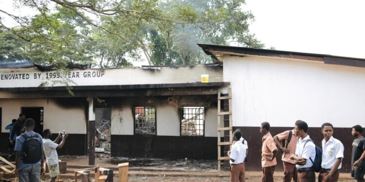 Hark Mount Sinai SHS, Okuapeman SHS students ordered to vacate campuses after violent clash