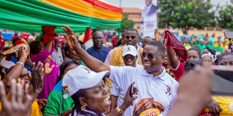 Gideon Boako distributes motorised spraying machines to Tano North cocoa farmers