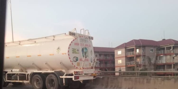 Broken-down tanker causes severe traffic on Achimota-Ofankor stretch