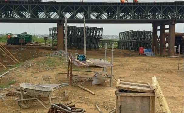 Oti Regional Minister inspects progress of Dambai bridge project