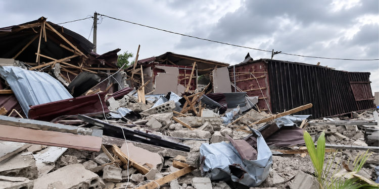 Gov’t begins demolition of illegal structures at Kpeshie Lagoon after 21-day ultimatum