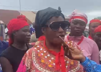 A/R: Agogo tomato farmers protest alleged rejection of produce in Kumasi