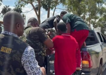 Accra-Kumasi Expressway: 15 arrested, six trucks impounded over alleged sandwinning