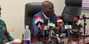 Gov’t makes fresh commitments to striking teachers