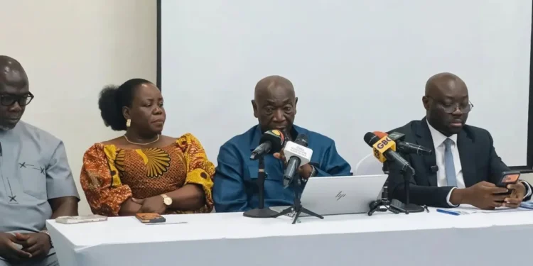 Public sector workers to receive 9% pay rise in 2027, 10% in 2028