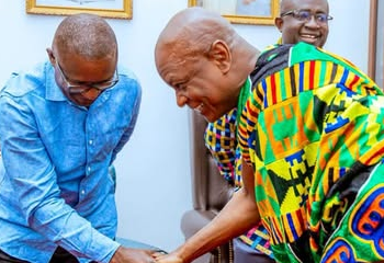 Energy Minister leads sector to pay courtesy call on Togbe Afede XIV