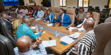 Bawumia meets health sector associations over recruitment, regulation and conditions of service