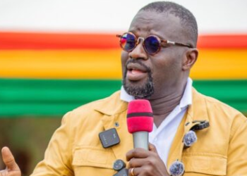 Annoh-Dompreh condemns overnight detention of Baffour Awuah