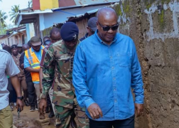 V/R: Mahama visits flood-affected communities in Hohoe, donates relief items