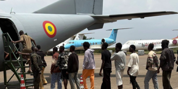 Ghana repatriates 120 Nigerian nationals rescued in operation cyberhunt
