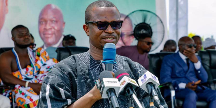 NEIP, Alhaji Seidu Agongo distribute 850 wewing machines to vulnerable groups in Greater Accra